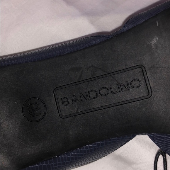 Navy Bandolino pointed heels NWOT - Picture 4 of 4